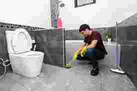 Trik Membersihkan Kamar Mandi Tanpa Ribet